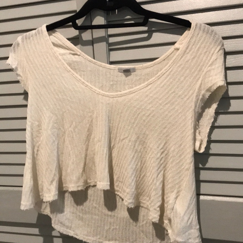 *brand new*urban outfitters creme crop top